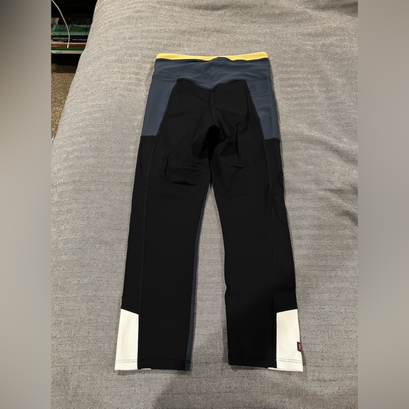 PE Nation Capri Leggings - Picture 2 of 11